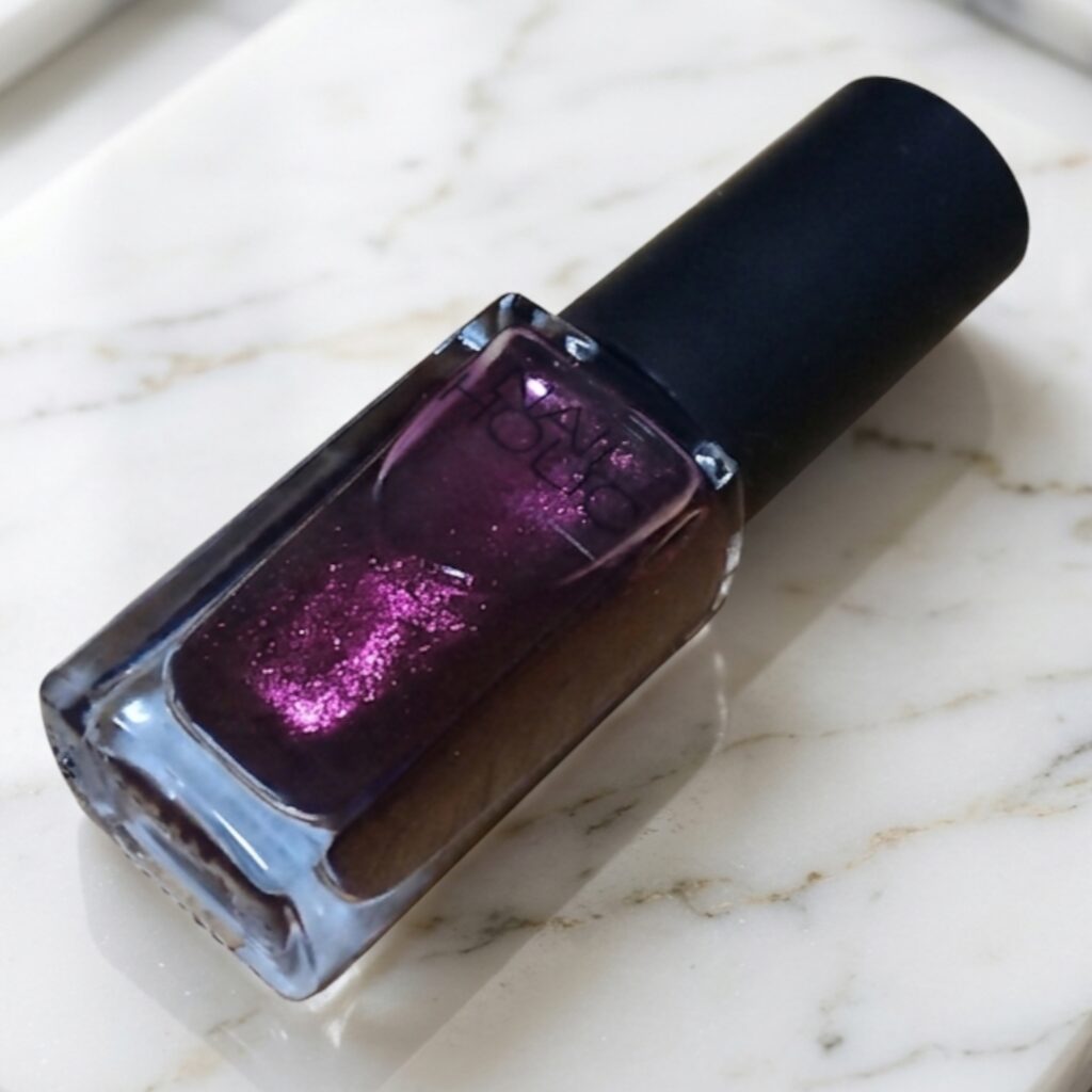 ネイルホリック(NAIL HOLIC)